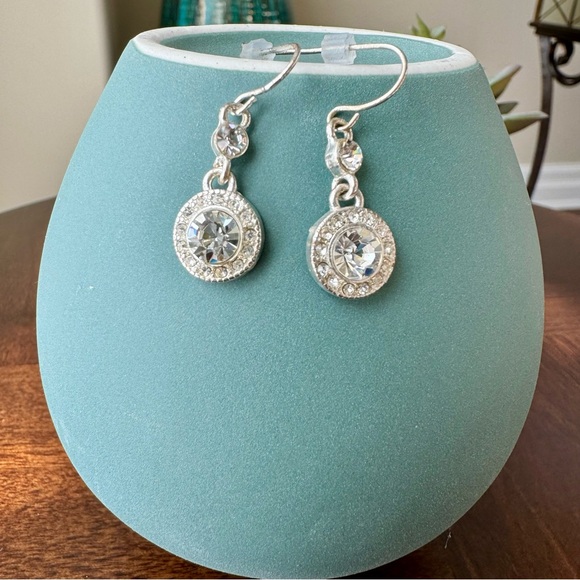 Sparking Cubic Zirconia Dangling Silver Earrings - Picture 1 of 5